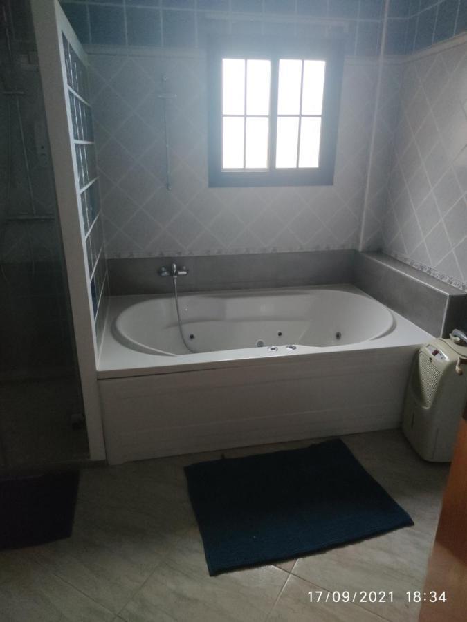 Chalet Hidromasaje Y Piscina 格拉纳迪利亚-德阿沃纳 客房 照片